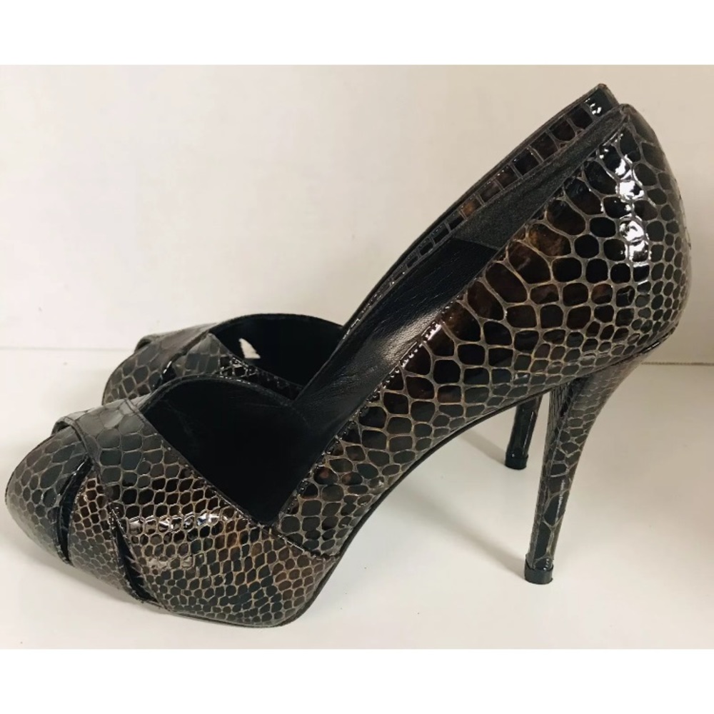 Stuart Wietzman Shades Snakeskin Embossed Leather Peeptoe Pumps